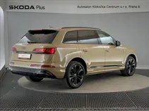 Q7
