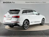 Q7 