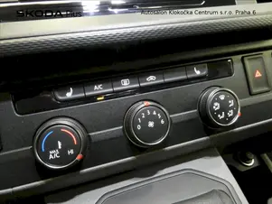 Volkswagen Transporter Kombi 