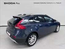 V40 