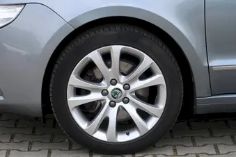 Škoda Superb Ambition