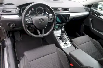 Škoda Superb Ambition Plus