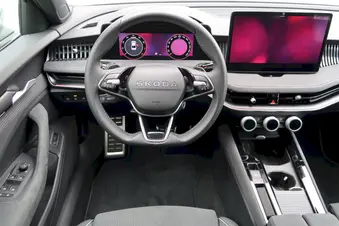 Škoda Superb SportLine