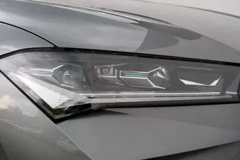Škoda Superb L&K