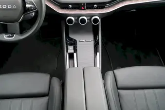 Škoda Superb L&K