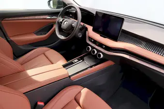 Škoda Superb L&K