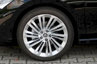 Škoda Superb L&K