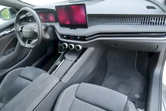 Škoda Superb SportLine