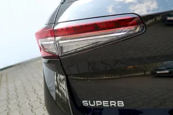 Škoda Superb L&K