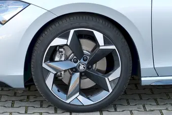 Škoda Superb SportLine