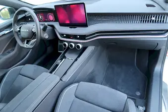 Škoda Superb SportLine