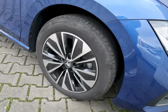 Škoda Superb Selection