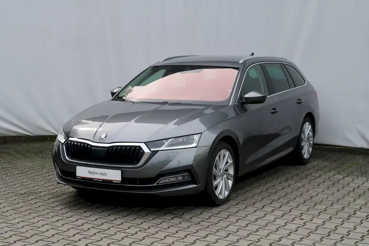 Octavia Style Plus