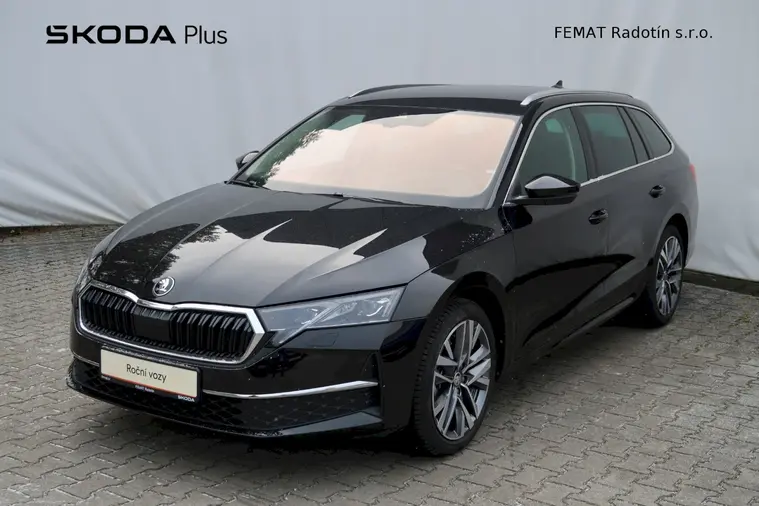 Octavia 130 let