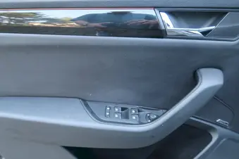 Škoda Superb L&K