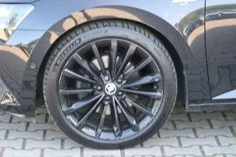 Škoda Superb L&K
