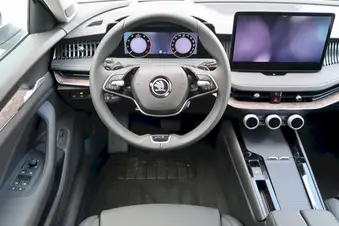 Škoda Superb L&K