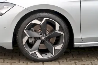 Škoda Superb SportLine