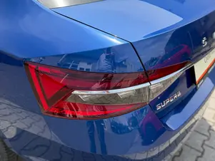 Škoda Superb L&K