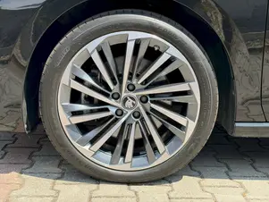 Škoda Superb L&K