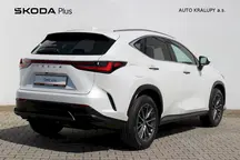 NX 450h+ AWD