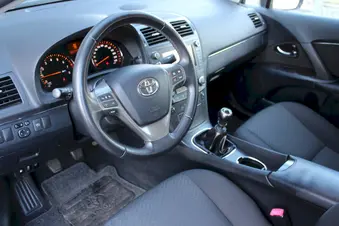 Toyota Avensis 