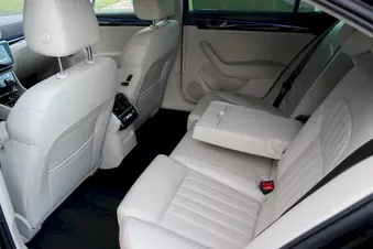 Škoda Superb L&K