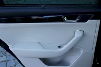 Škoda Superb L&K
