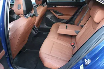 Škoda Superb L&K