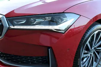 Škoda Superb L&K