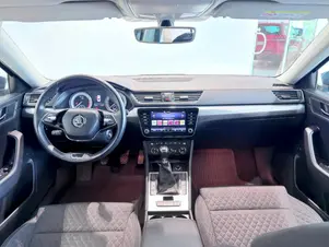 Škoda Superb Ambition Plus