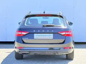 Škoda Superb Ambition Plus