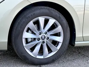 Škoda Superb Selection