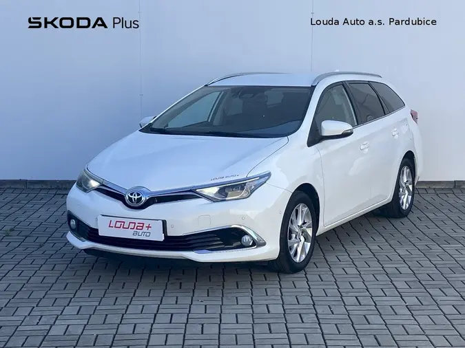 Auris 