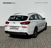 i30