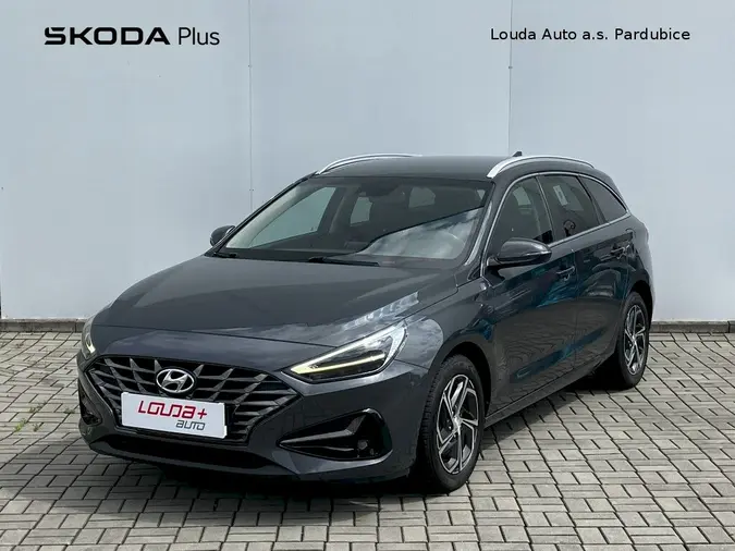 i30