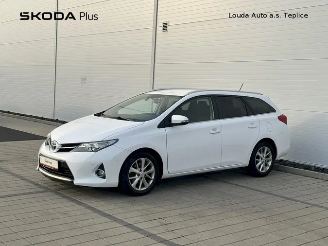Auris