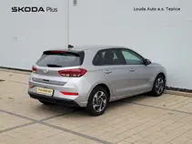 i30