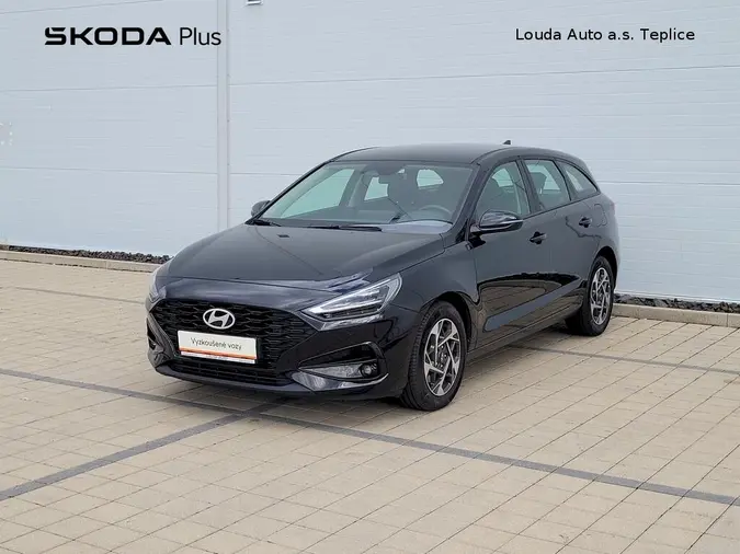 i30