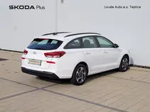 i30