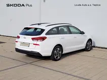 i30