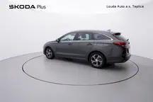 i30