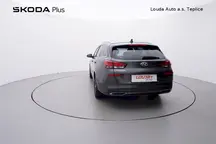 i30