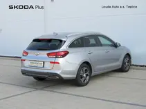 i30