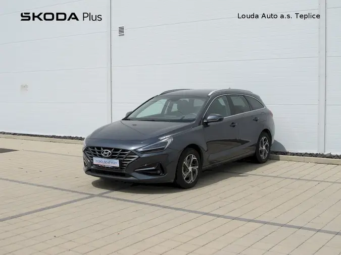 i30