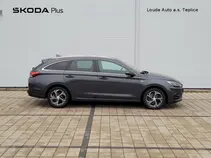 i30