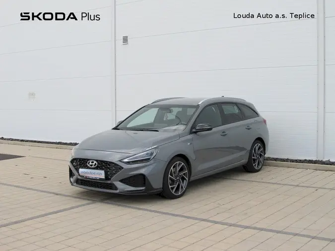 i30