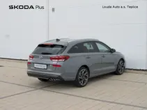 i30