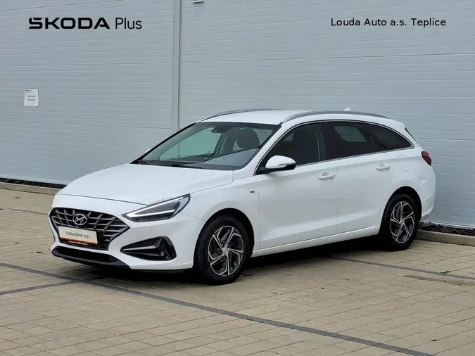 i30