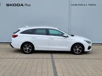 i30